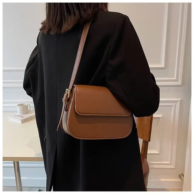 ROUND SHAPE MEDIUM BAG